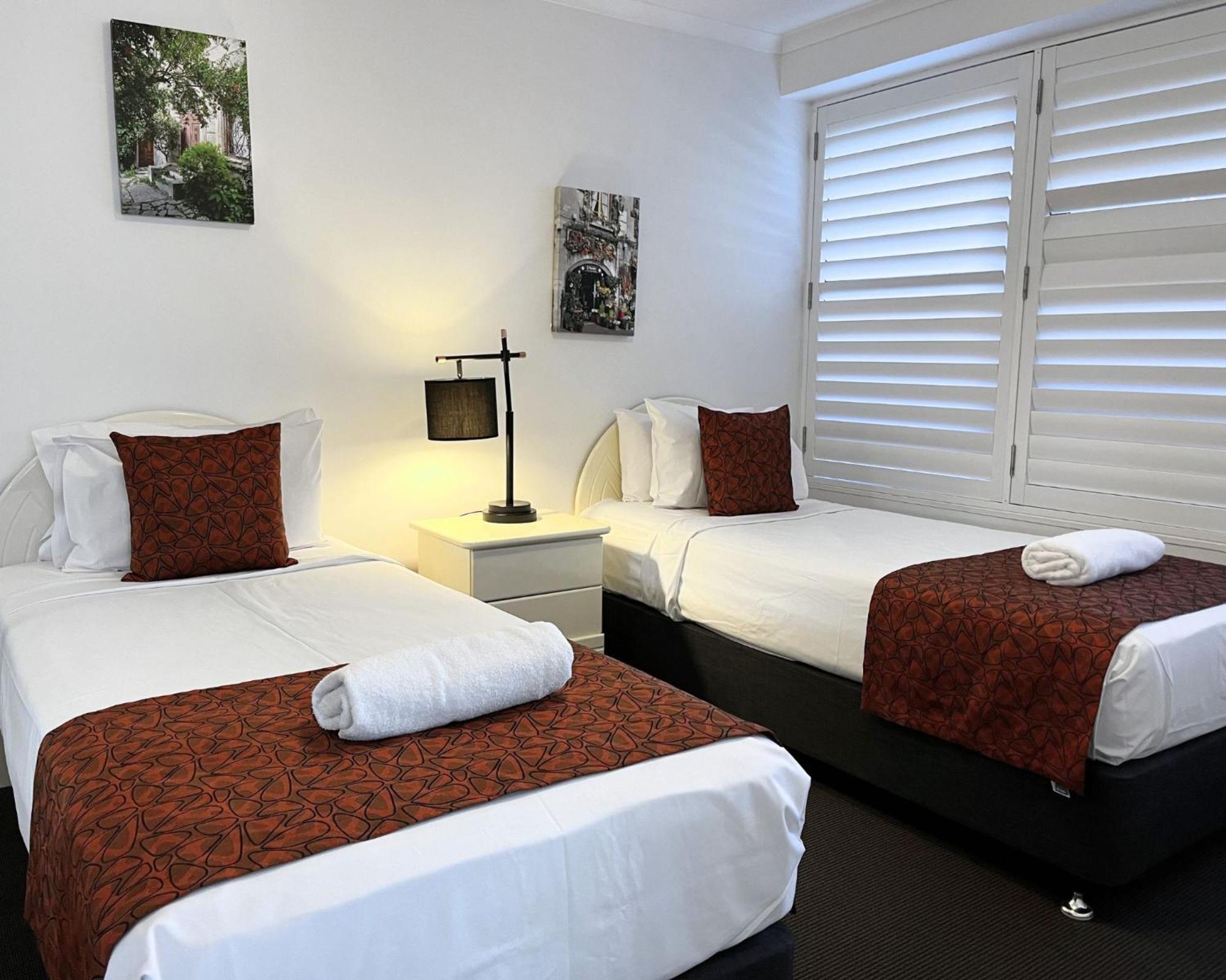 South Pacific Plaza - Official Aparthotel Broadbeach Exterior photo